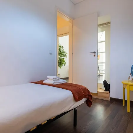 Alfama's Heart By Lovelystay *