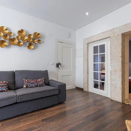 Alfama's Heart By Lovelystay *