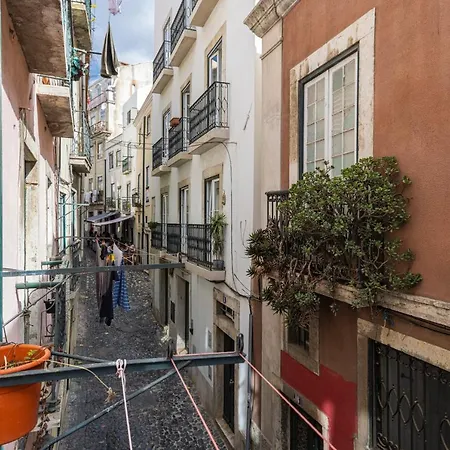 Alfama's Heart By Lovelystay *